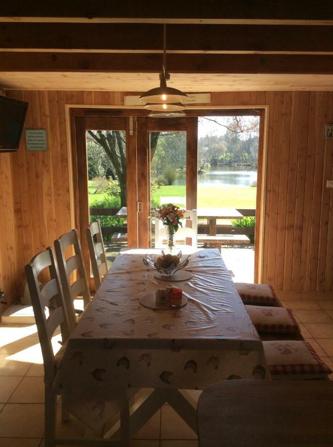 Spruce Lake Sauviat-sur-Vige Exterior photo